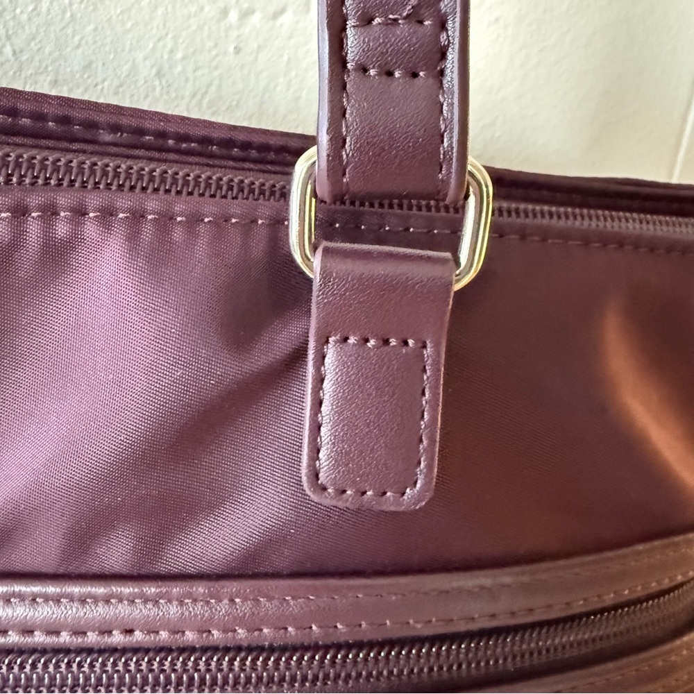 Roots | Purple Nylon Tote Bag | Everyday Carry-All Travel Shoulder Tote Bag - Picture 6 of 13